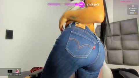 hellen__smith_ online show from October 2025 01:45:02 PM