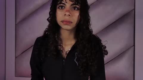 hellen__smith_ online show from August 2026 01:24:02 PM