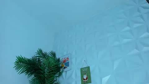 hellen     online show from December 2024 03:47:02 PM