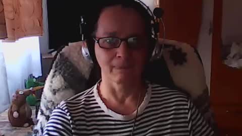 hellenmarie online show from January 2025 11:31:02 AM