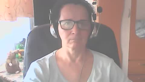 hellenmarie online show from March 2026 11:14:01 AM