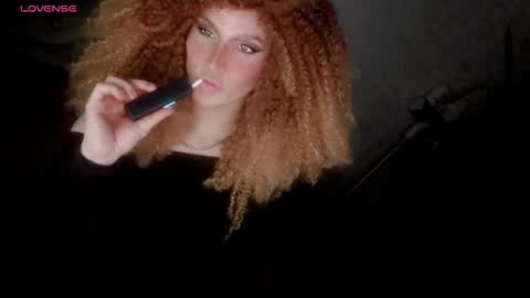 Snapshot of hellenspellman chatting on December 2025 04:25:01 PM Helen Spellman online show from December 2025 04:25:01 PM