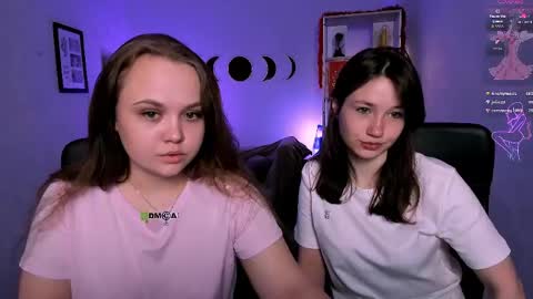 Helli online show from May 2026 07:19:02 PM