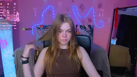 Helli online show from June 2026 07:24:02 PM