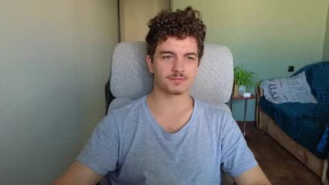 Snapshot of hellish_sugar chatting on October 2025 06:34:01 AM Remy online show from October 2025 06:34:01 AM