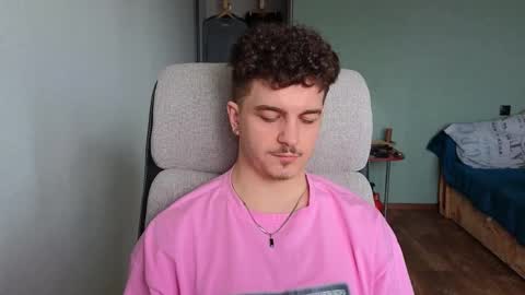 Snapshot of hellish_sugar chatting on February 2026 08:27:02 AM Remy online show from February 2026 08:27:02 AM