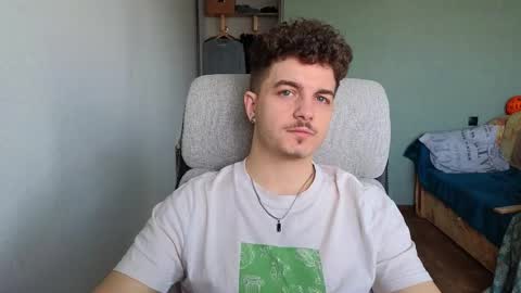 Snapshot of hellish_sugar chatting on February 2026 07:31:02 AM Remy online show from February 2026 07:31:02 AM