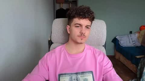 Snapshot of hellish_sugar chatting on February 2026 12:46:01 PM Remy online show from February 2026 12:46:01 PM