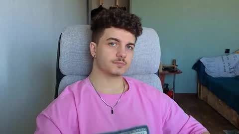 Snapshot of hellish_sugar chatting on February 2026 11:32:01 AM Remy online show from February 2026 11:32:01 AM