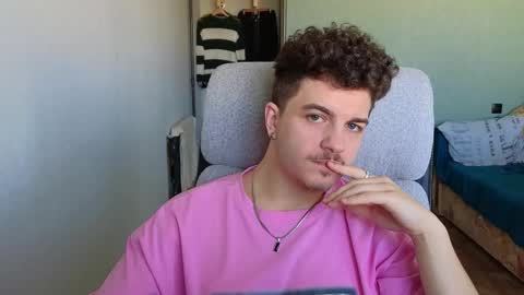 Snapshot of hellish_sugar chatting on March 2026 08:32:02 AM Remy online show from March 2026 08:32:02 AM