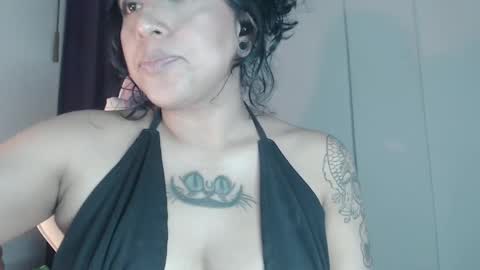 Snapshot of hello_demonkitty chatting on January 2025 05:45:02 PM SIMONA online show from January 2025 05:45:02 PM