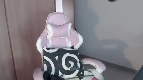 Snapshot of hello_demonkitty chatting on September 2025 05:36:01 PM SIMONA online show from September 2025 05:36:01 PM