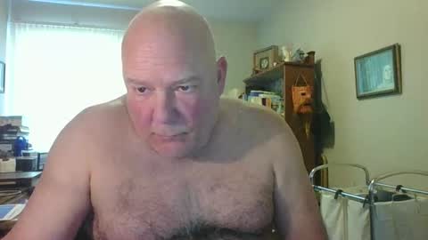 helloforfun111 online show from April 2026 12:51:02 PM