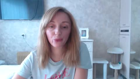 Snapshot of hellokittykaty chatting on February 2026 06:37:01 AM Victory online show from February 2026 06:37:01 AM