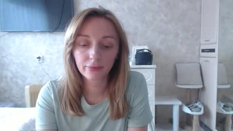 Snapshot of hellokittykaty chatting on February 2026 07:29:01 AM Victory online show from February 2026 07:29:01 AM