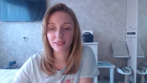 Snapshot of hellokittykaty chatting on March 2026 06:31:02 AM Victory online show from March 2026 06:31:02 AM