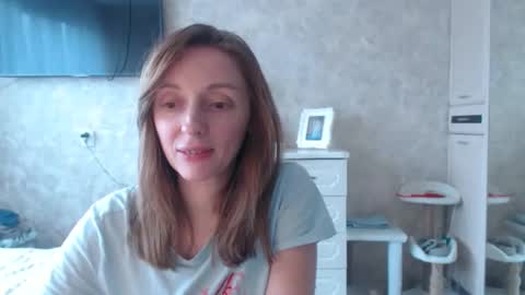 Snapshot of hellokittykaty chatting on March 2026 06:29:01 AM Victory online show from March 2026 06:29:01 AM