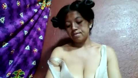 henitsaldy online show from April 2026 08:11:02 PM