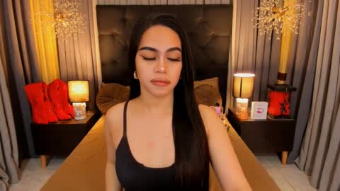 Snapshot of hennessygoddess69 chatting on January 2025 03:36:02 PM HENNESSY online show from January 2025 03:36:02 PM