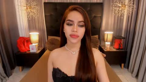 Snapshot of hennessygoddess69 chatting on February 2025 01:44:02 AM HENNESSY online show from February 2025 01:44:02 AM