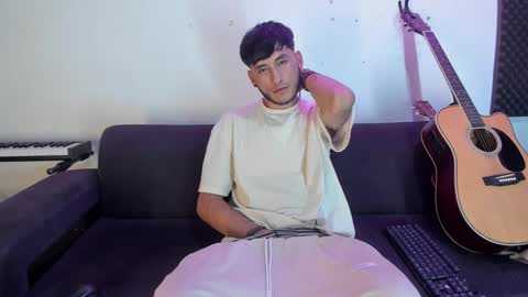 Snapshot of henrik_senn chatting on December 2024 01:51:02 AM henrik_senn online show from December 2024 01:51:02 AM