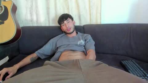 Snapshot of henrik_senn chatting on September 2025 09:26:01 PM henrik_senn online show from September 2025 09:26:01 PM