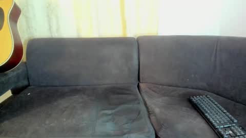 Snapshot of henrik_senn chatting on September 2025 10:46:02 PM henrik_senn online show from September 2025 10:46:02 PM