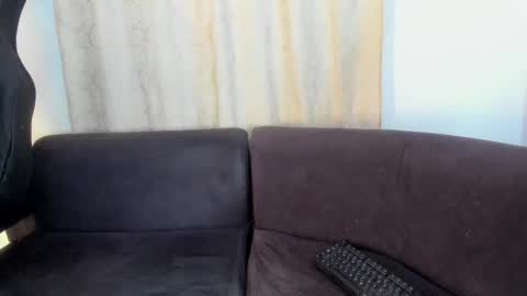 Snapshot of henrik_senn chatting on October 2025 02:48:02 AM henrik_senn online show from October 2025 02:48:02 AM