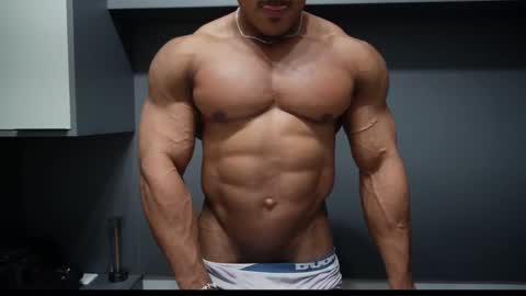 Henri online show from March 2026 10:14:02 PM