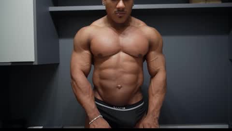 Henri online show from March 2026 11:00:02 PM