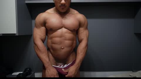 Henri online show from March 2026 10:24:02 PM