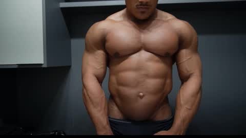 Henri online show from March 2026 09:40:02 PM