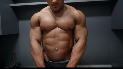 Henri online show from March 2026 10:32:01 PM