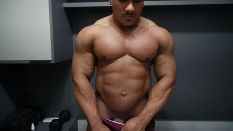 Henri online show from May 2026 08:47:02 PM