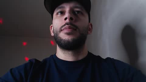 HenryAxe online show from November 2025 07:14:01 PM