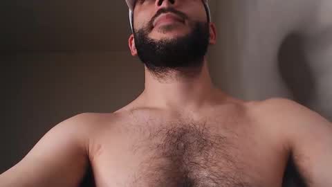 HenryAxe online show from May 2026 09:47:02 AM