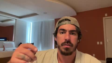 henryrio2 online show from December 2025 10:33:01 AM