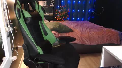 Hentaishiing online show from December 2025 08:05:02 PM