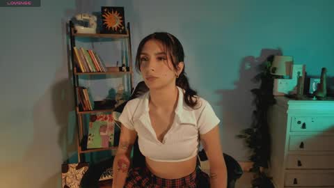 Snapshot of hera_069 chatting on April 2026 02:55:01 AM Hello I am Valentina independent Colombian model I love sensuality and pleasure welcome online show from April 2026 02:55:01 AM