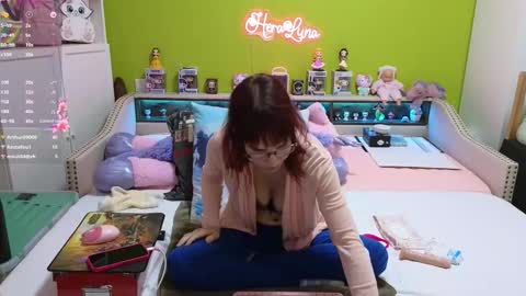 Snapshot of heraluna_ chatting on March 2026 10:04:02 PM HeraLuna online show from March 2026 10:04:02 PM