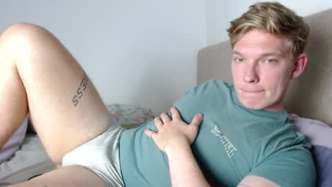 Snapshot of hercules__ chatting on April 2026 04:07:02 PM Gregblonde Alextattoo online show from April 2026 04:07:02 PM