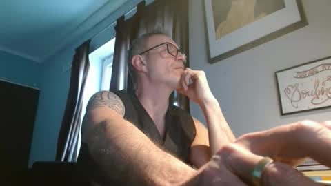 hering76 online show from March 2026 07:25:02 AM