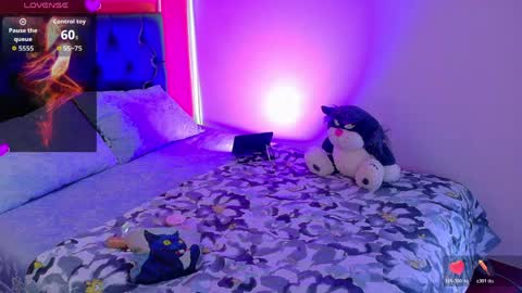 hermione_blonde online show from April 2026 10:54:01 AM