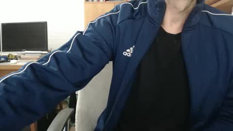 hero0111 online show from September 2025 10:26:02 AM