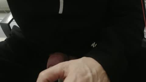 hero0111 online show from April 2026 02:05:01 PM