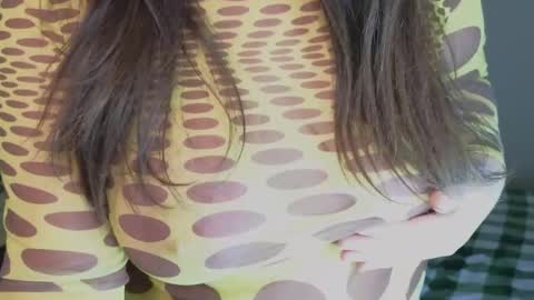 Snapshot of heroine_of_your_life chatting on February 2025 03:06:01 PM Maryana online show from February 2025 03:06:01 PM