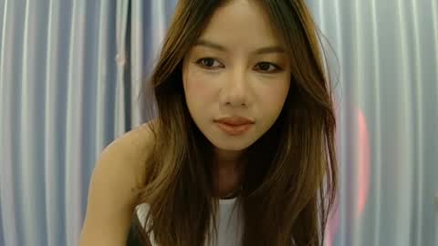 Snapshot of hersheys_aran chatting on April 2026 08:04:01 AM Aran online show from April 2026 08:04:01 AM