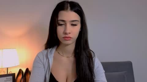 hesterenjoy online show from February 2026 04:44:02 PM