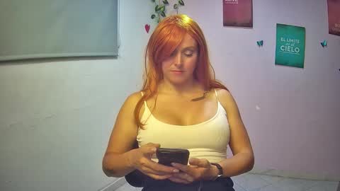 Hestesiaxx online show from November 2025 02:24:01 AM