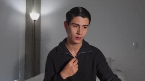 Snapshot of hey_cesard chatting on February 2026 12:22:02 PM hey_cesard online show from February 2026 12:22:02 PM